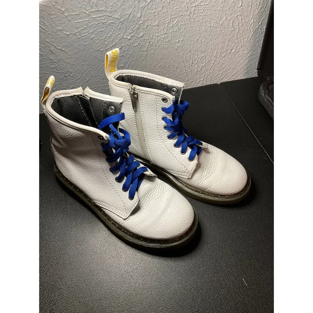 Dr. Martens Delaney White Leather Combat Boots Side Zip Blue Laces US 2 UK 1